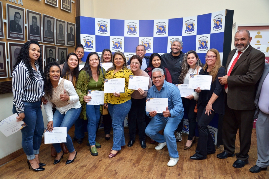Assistentes sociais recebem homenagem na Casa de Leis parnaibana