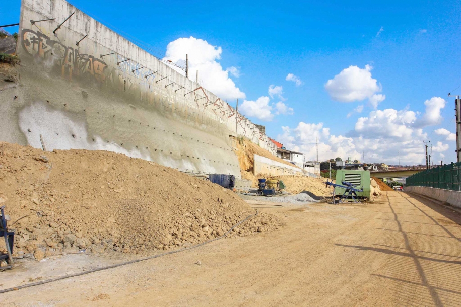 EMTU pede que motoristas evitem trafegar pelo Corredor Oeste