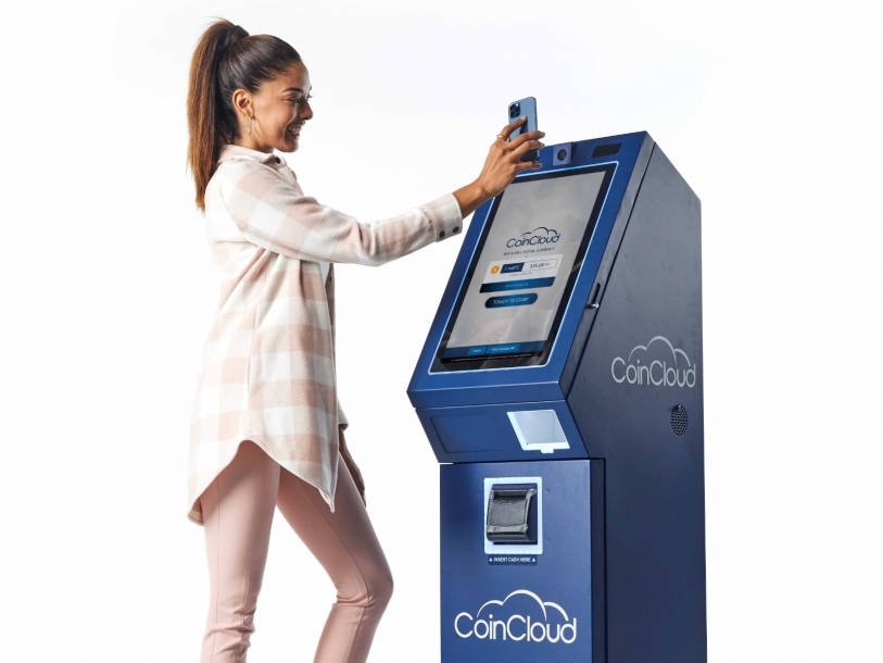 Shopping VillaLobos permite comprar e vender criptomoeda usando ‘dinheiro vivo’ no caixa eletrônico 