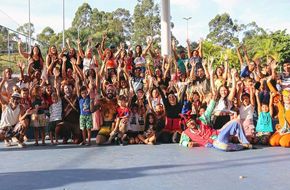Projeto Teatro no Parque traz peças artísticas aos bairros de Santana de Parnaíba 
