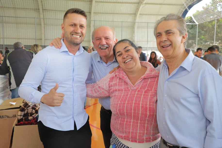 Furlan e Piteri realizam nova distribuição da Campanha do Agasalho no Jardim Audir