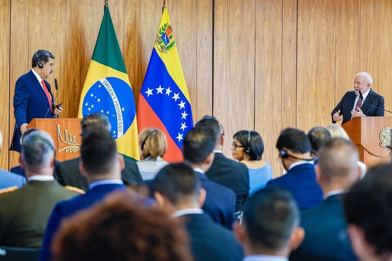 Recuperamos o direito de fazer políticas internacionais com seriedade, diz Lula 