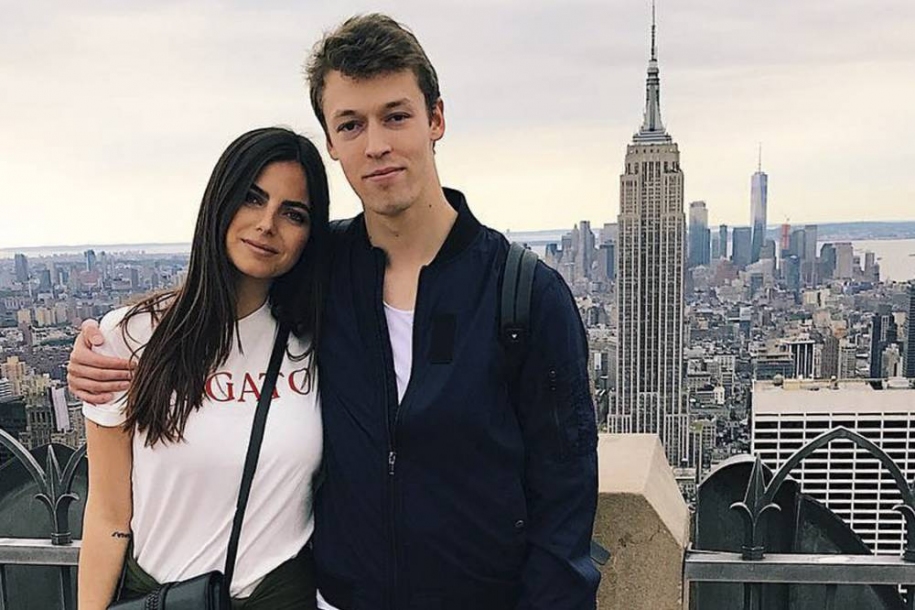 Filha de Nelson Piquet engata namoro com piloto da F1