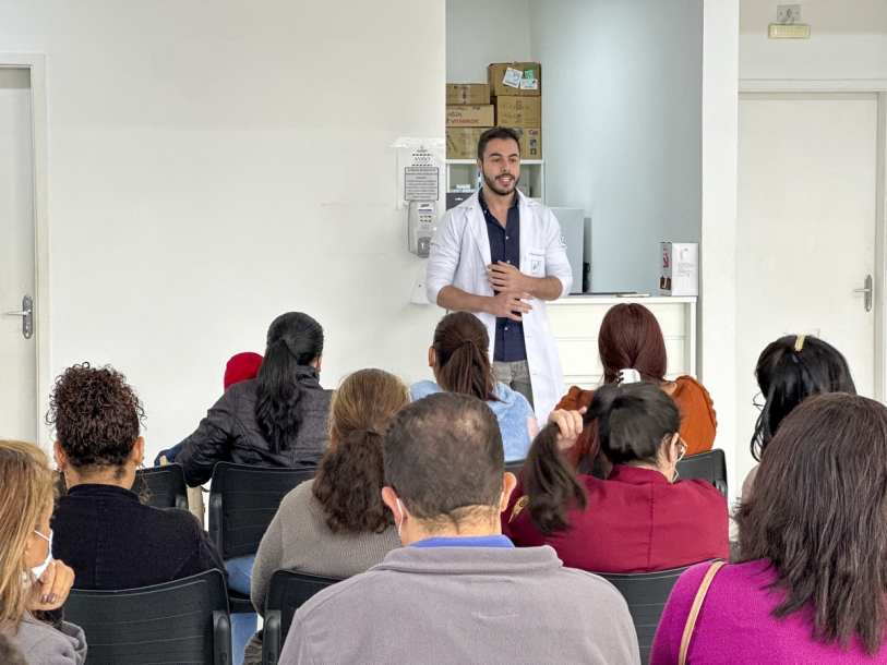Saúde de Cajamar realiza palestra sobre doenças intestinais na USF Carlos dos Santos