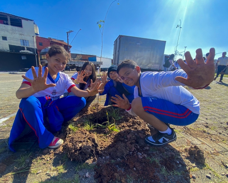 Alunos de Cajamar participam do Projeto “Verde Que Te Quero Ver-Te” 