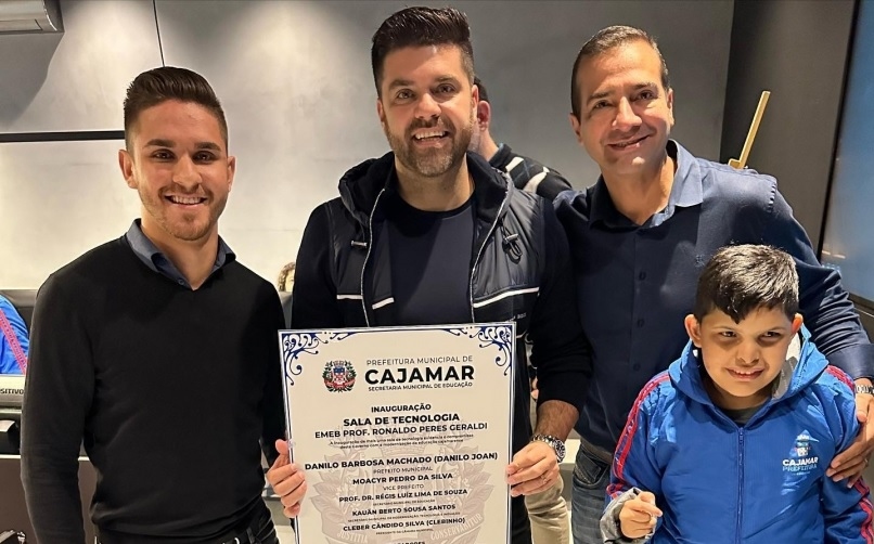 Danilo Joan inaugura 7ª Sala de Tecnologia na EMEB Ronaldo Peres