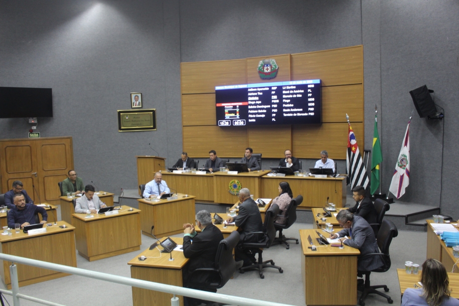 Câmara de Cajamar propõe estudo para implantação do Programa Farmácia Viva 