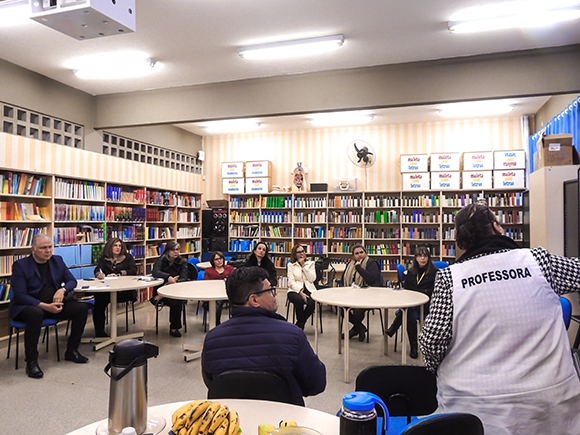 Comitiva de Belo Horizonte visita colégios de Paranaíba para conhecer trabalhos de inclusão