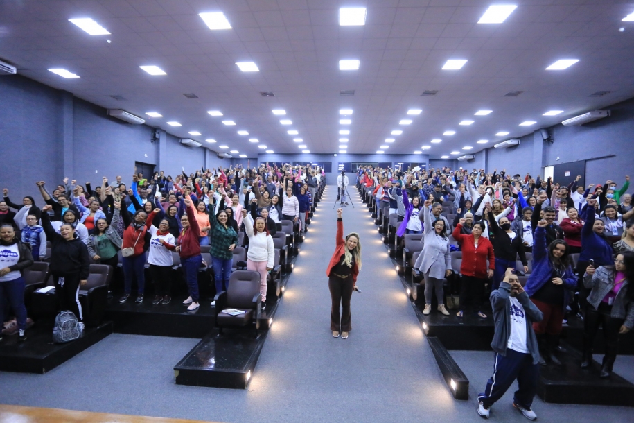 Parnaíba realiza treinamento de capacitação para Integrantes do Projeto Crescer