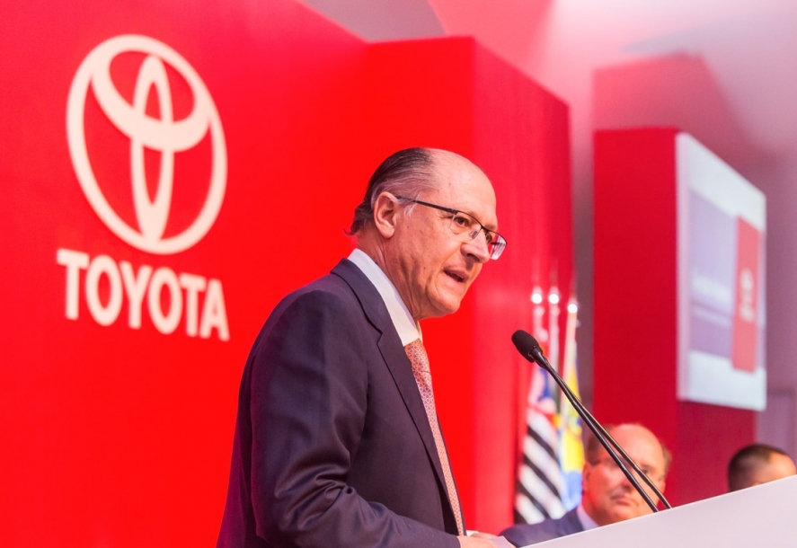 Na fábrica da Toyota, Alckmin destaca geração de emprego