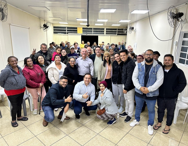 Beto Piteri esclarece dúvidas sobre regularização fundiária na Vila Nilva