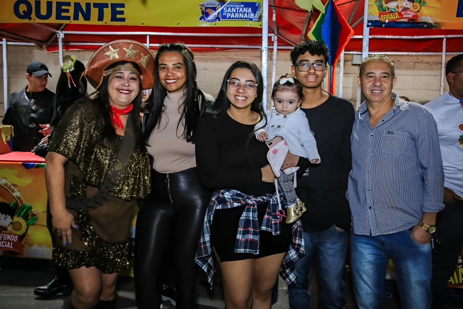 Arraiá do Fundo Social reúne diversão e solidariedade na Fazendinha