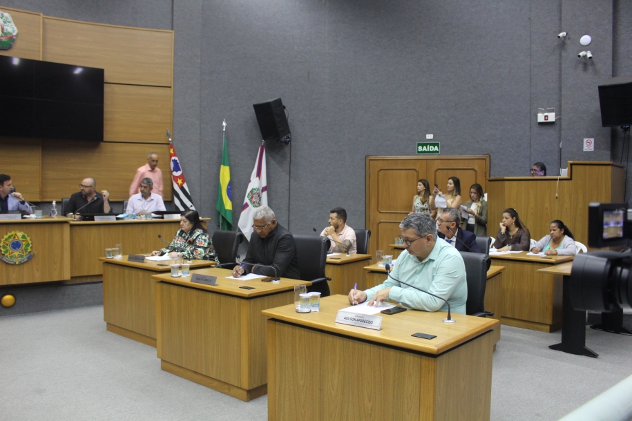 Câmara de Cajamar sugere continuidade das atividades físicas para idosos atuantes no NIC