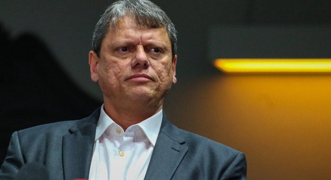 Em 6 meses, governador Tarcísio entrega 14 creches e abre 1,8 mil vagas infantis