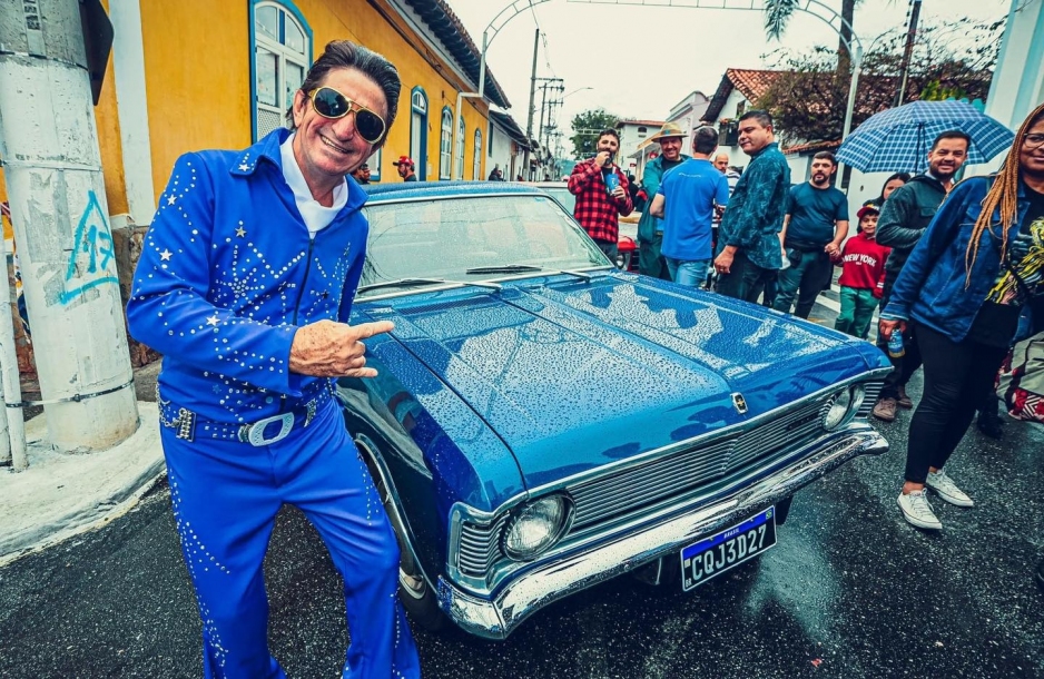 Antigomobilismo reúne mais de 272 veículos antigos em Parnaíba 