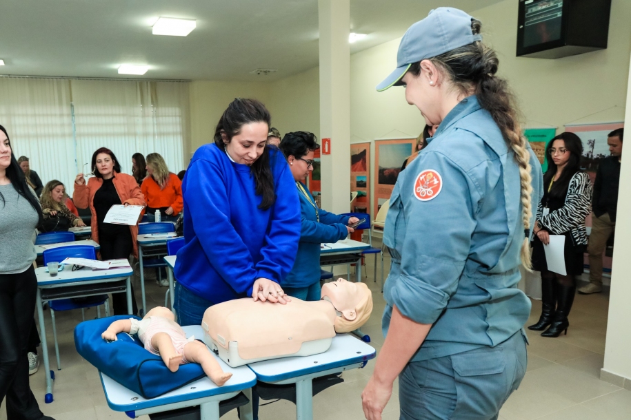 Secretaria da Mulher de Parnaíba realiza curso de primeiros socorros para munícipes