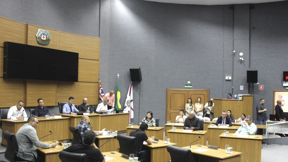 Câmara de Cajamar aprova projeto de lei que institui o Dia do Trabalhador da Saúde Pública