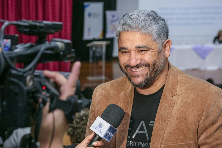 Profissionais do serviço de acolhimento de Santana de Parnaíba recebem formação