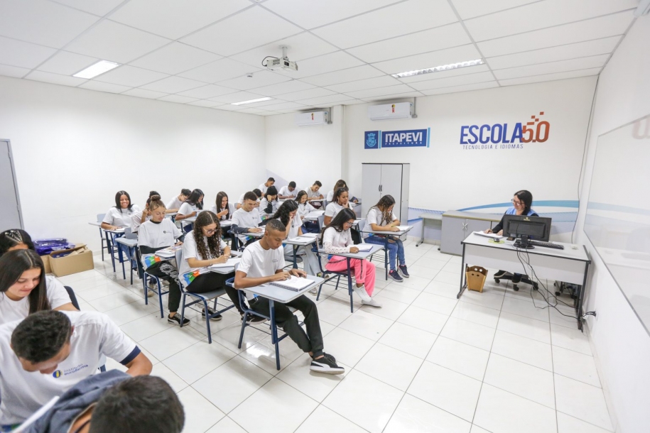 Escola 5.0 de Tecnologia e Idiomas de Itapevi tem 232 vagas abertas