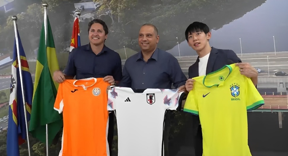 Marcos Tonho recebe em seu gabinete Edmílson e empresários japoneses 