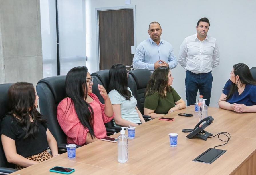 Marcos Tonho apresenta Central de Monitoramento da Saúde para estudantes de medicina