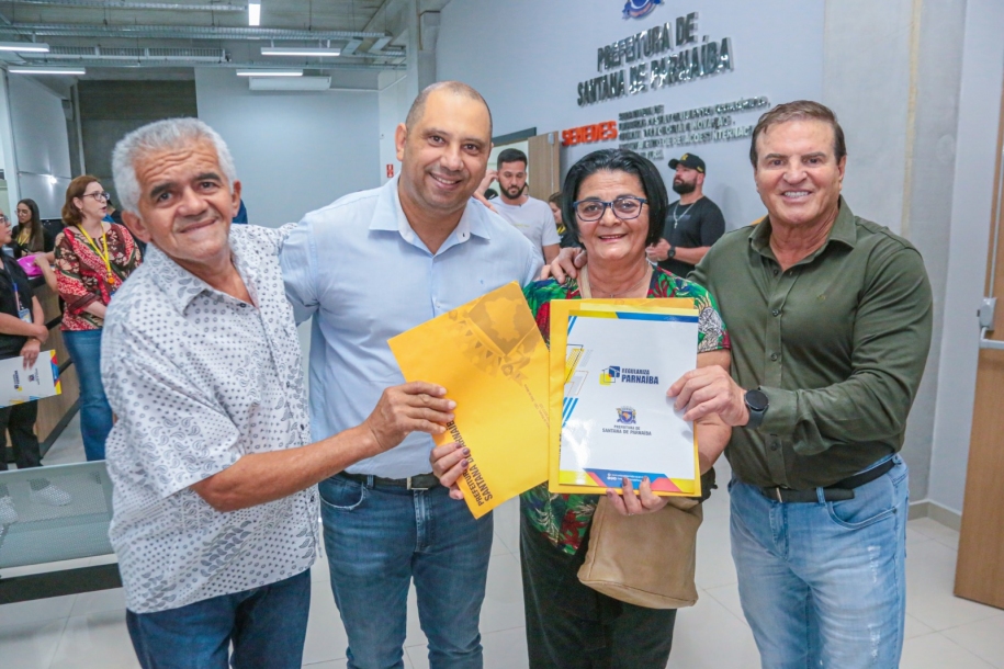 Mais de 350 moradores recebem a sonhada escritura de seus imóveis em Parnaíba 