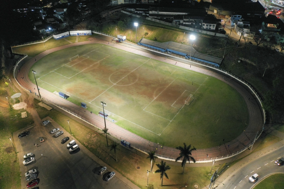 Estádio Antonio Fachina no Polvilho recebe nova iluminação em LED