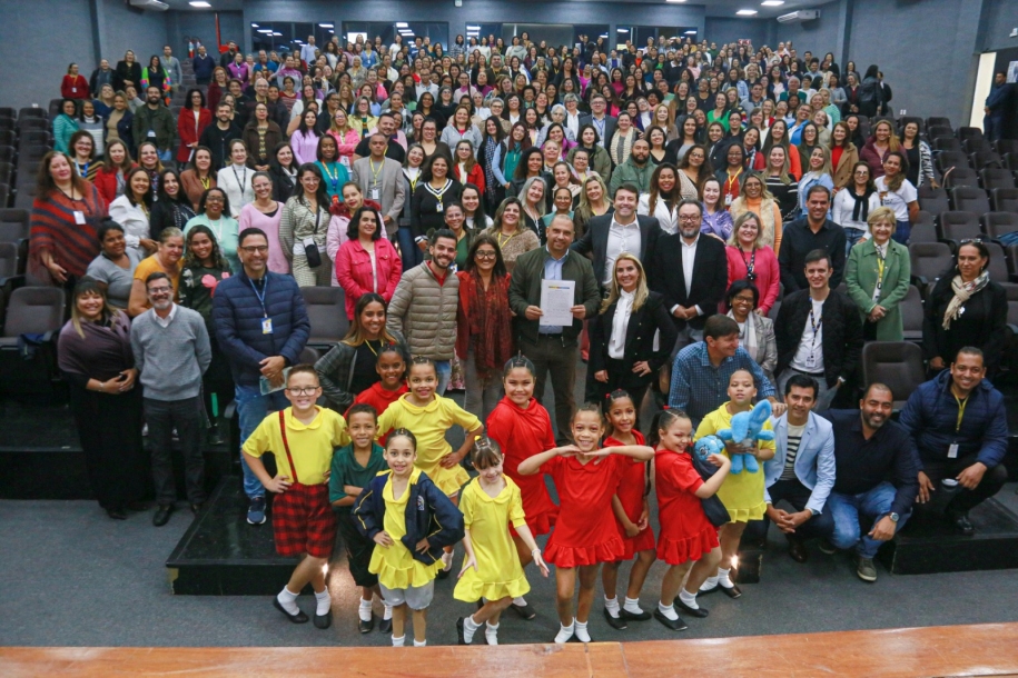 Marcos Tonho implementa Plano Municipal para Primeira Infância