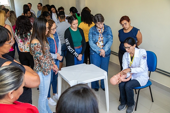 Profissionais da educação de Parnaíba recebem treinamento de primeiros socorros