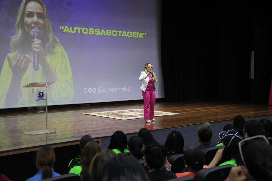 Mulheres do Parnaíba Mais Leve recebem treinamento sobre raízes emocionais