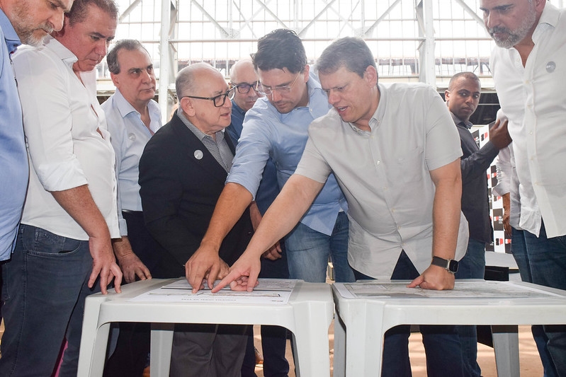 Governador Tarcísio lança edital do Trem Intercidades Eixo Norte