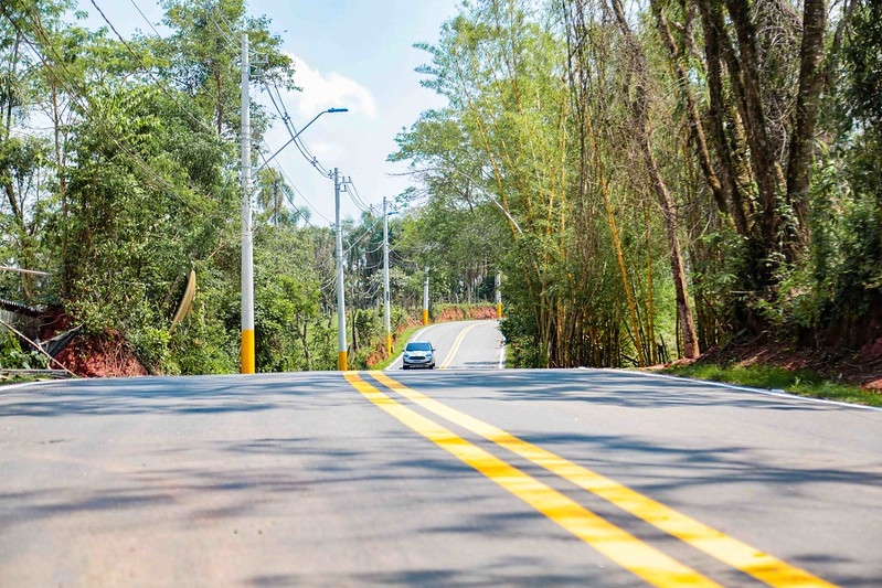 Estrada Elias Alves da Costa atinge 98% de pavimentação