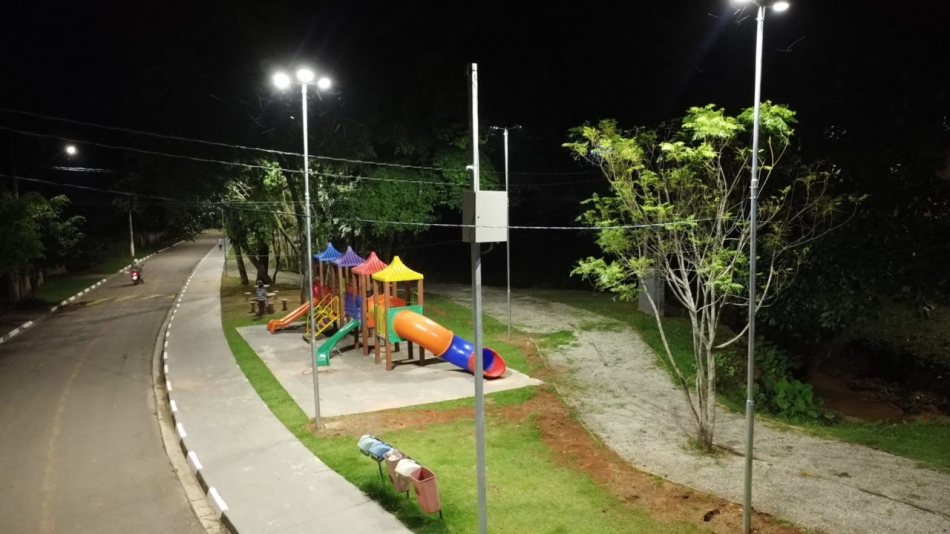 Ilumina Cajamar chega ao Parque Linear no bairro do Ponunduva