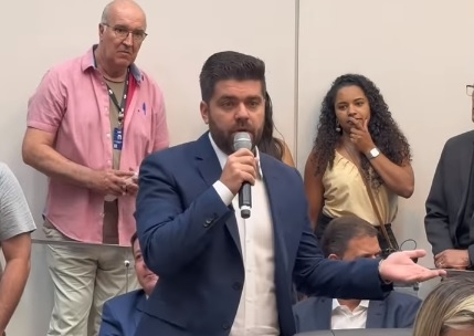 Prefeito Danilo Joan participa de reunião da CPI da Enel na Alesp