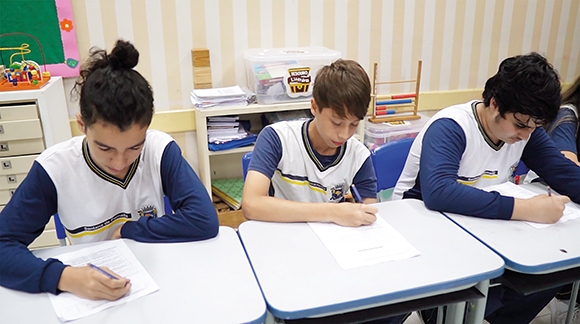 Alunos de Santana de Parnaíba passam por avaliações para a melhoria do ensino