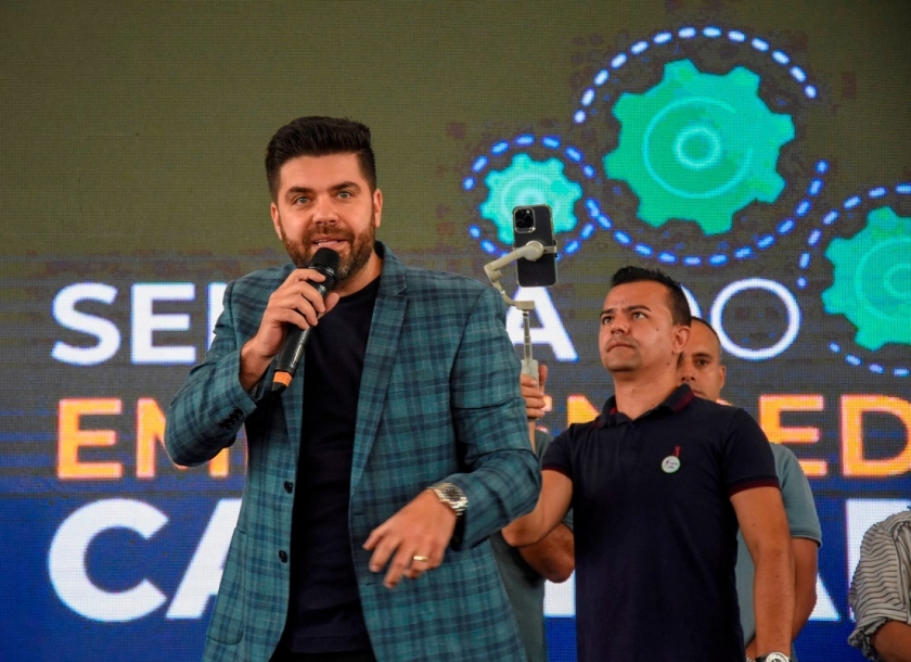 Prefeito Danilo Joan fomenta empregos com Semana do Empreendedorismo