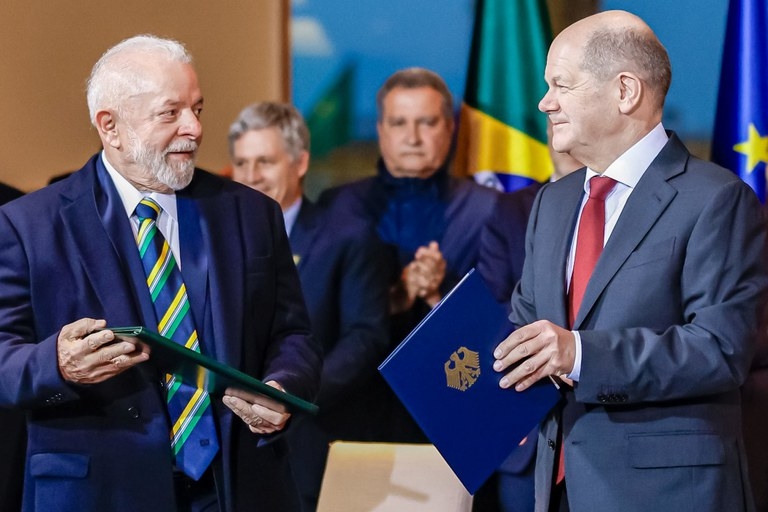 Lula e Olaf Scholz defendem transição ecológica com justiça social