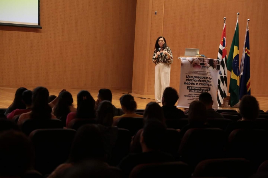 Santana de Parnaíba faz campanha de conscientização sobre uso de telas por crianças