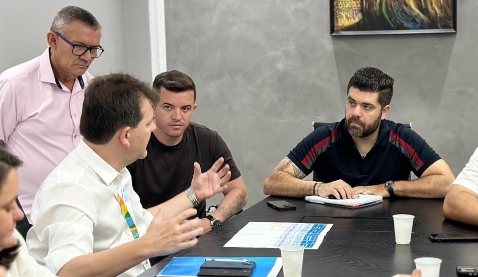 Danilo Joan discute medidas para solucionar problemas de abastecimento de água em Cajamar