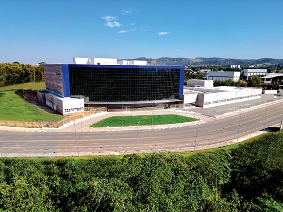 Santana de Parnaíba faz grandes investimentos por toda cidade