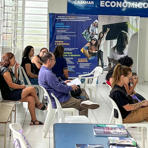 Emprega Cajamar no seu Bairro realiza ação no bairro Colina Maria Luiza