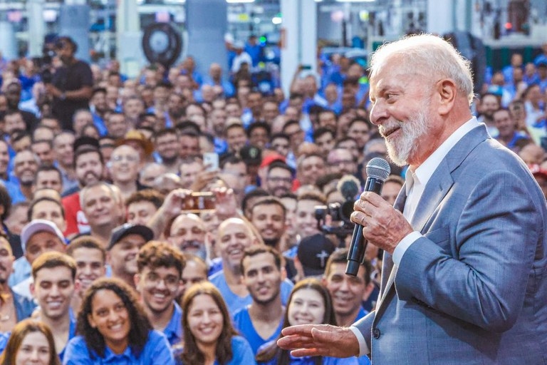 Presidente Lula afirma que o setor automotivo investirá R$ 41 bilhões no Brasil