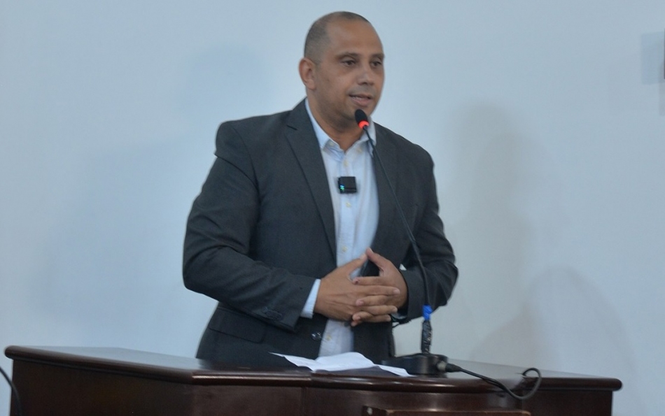 Marcos Tonho prestigia primeira Sessão de 2024 da Câmara Municipal de Parnaiba