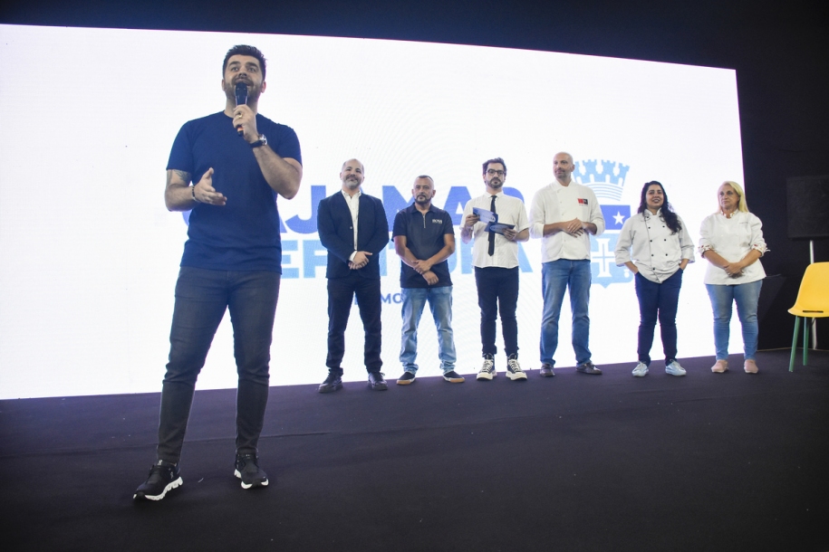 Prefeito Danilo Joan prestigia final do Degusta Cajamar