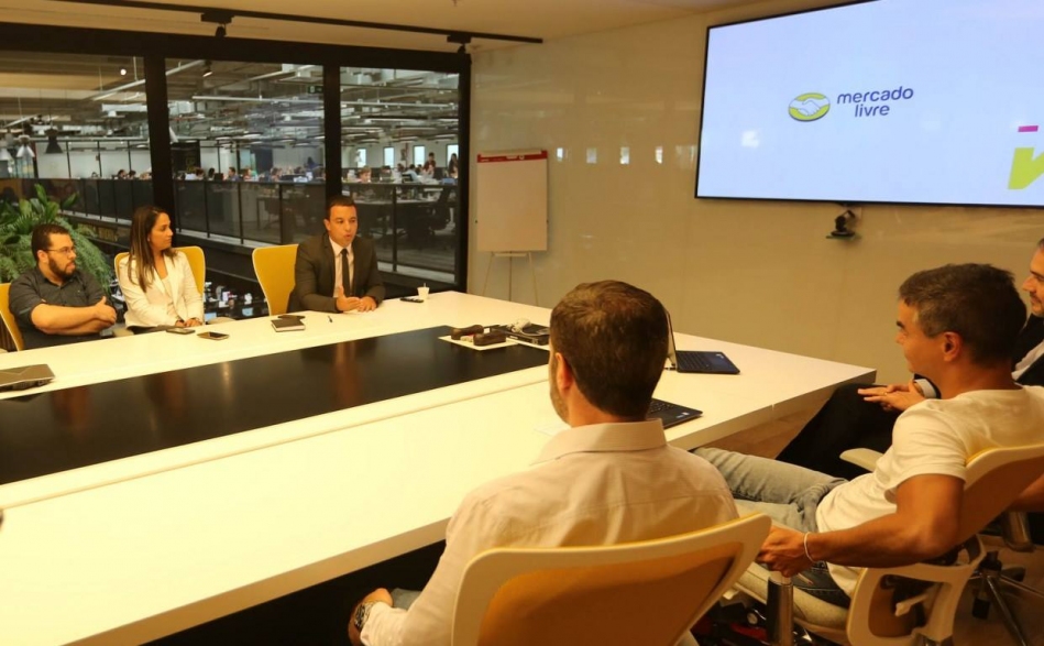 Prefeito Rogério Lins visita sede do Mercado Livre em Osasco 