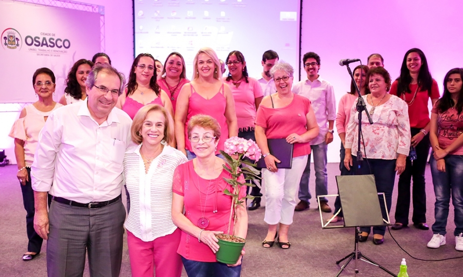 Dia D de combate ao câncer de mama é aderido por servidores 