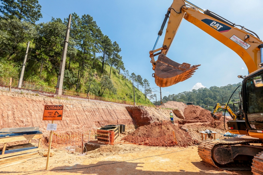 Nova estação Ambuitá começa a ser construída em Itapevi