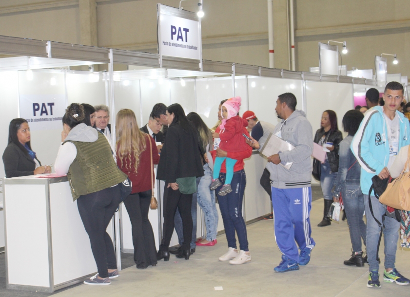 Parnaíba é a cidade que mais recoloca moradores no trabalho