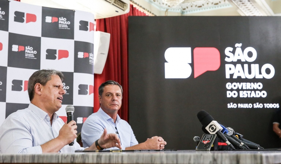 Governador Tarcísio inova com pacote de infraestrutura, moradia e ensino