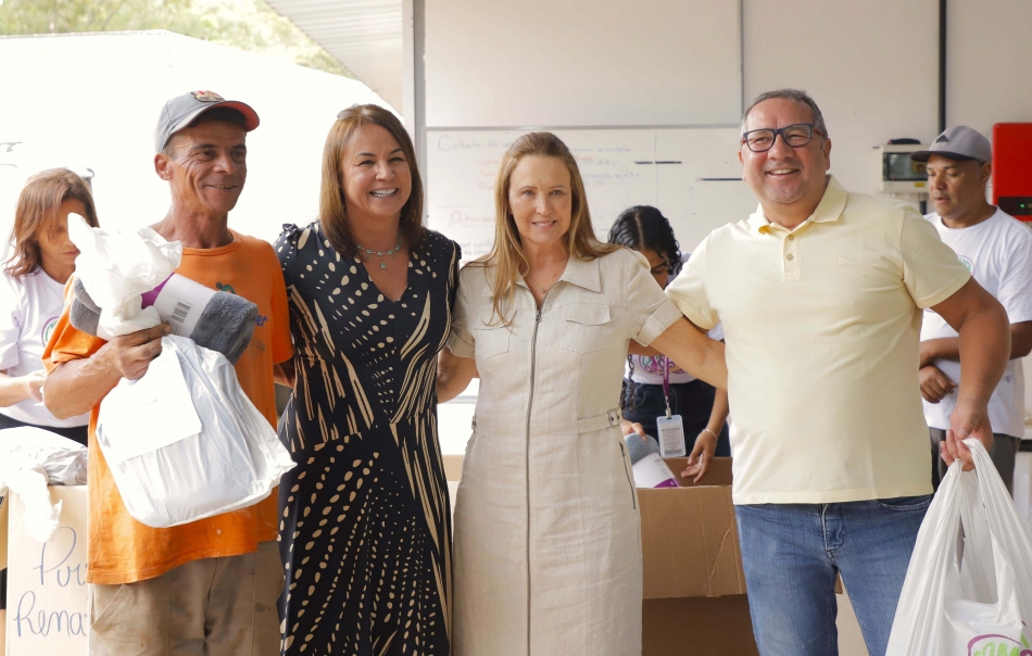 Sônia Furlan e Damaris Piteri iniciam a Campanha do Agasalho de Barueri 